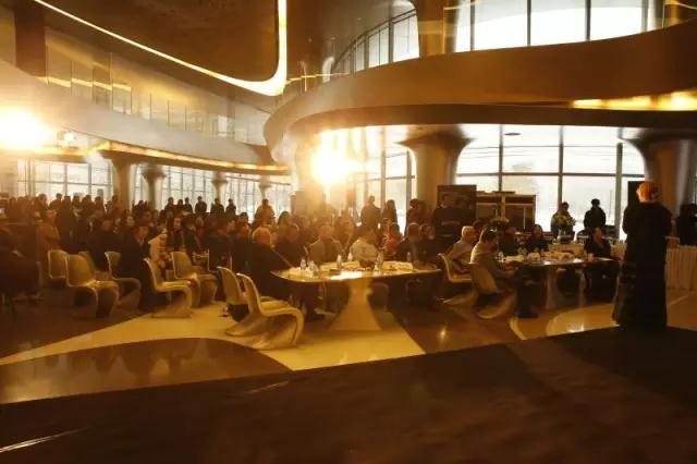 Wired -- ICAA Creative New Wave Round Table Meeting was held at Wangjing SOHO on the afternoon of Nov. 22. , which was the first open academic exchange since the foundation of ICAA. It attracts wide attention from the whole world. 
